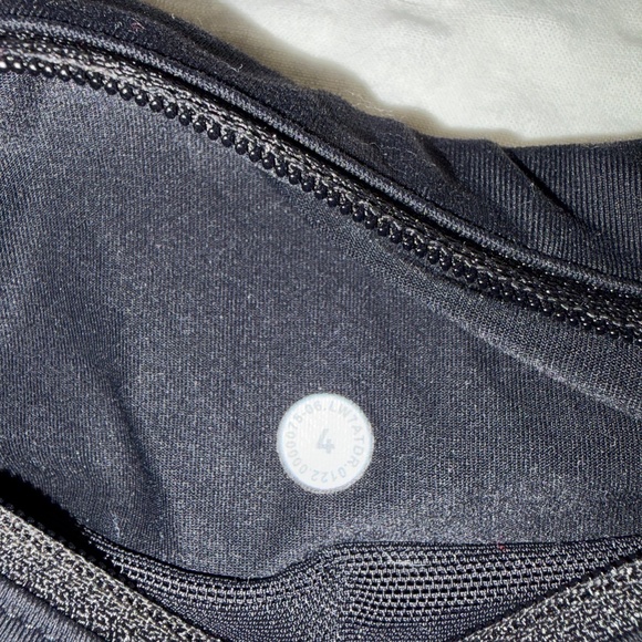 Lululemon Speed Up Shorts - Picture 3 of 3